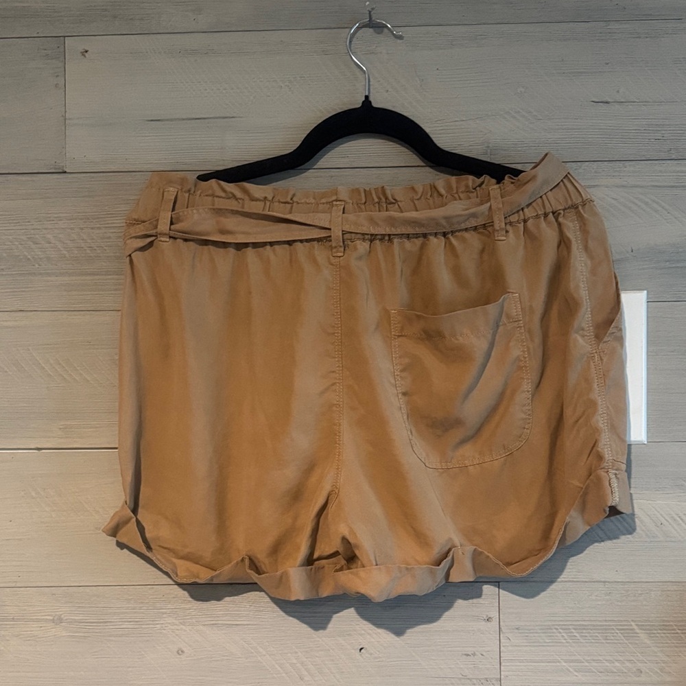 Aerie High Waist Tan Shorts for Women - Picture 6 of 6